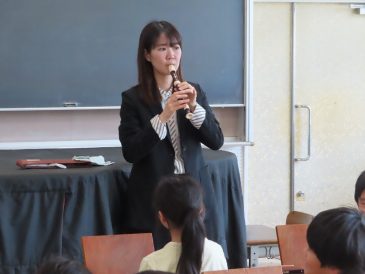 きれいな音出るかなあ～３年リコーダー講習会～