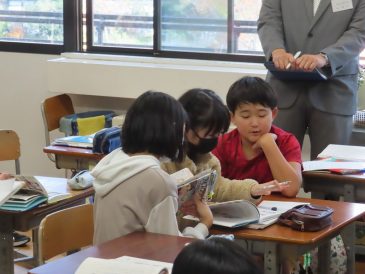 国語の授業を見ていただきました！～５年２組授業研究会～