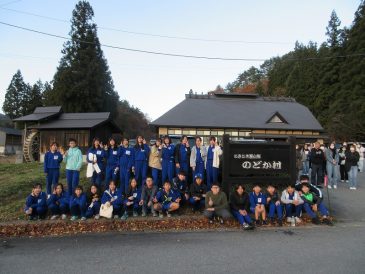 手作りの卒業証書～６年学年部会行事～