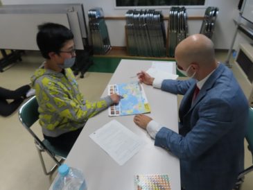 英語を使って会話を広げよう～５．６年カンバーセーションクラス～