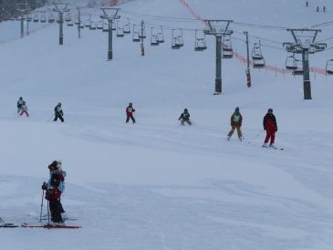絶好のスキー日和！～スキー授業が始まりました。～