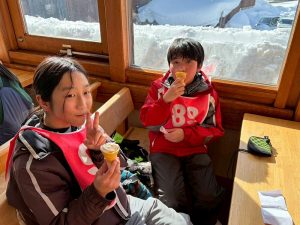 231C3426-3745-4D6F-9E32-CBDA9D0FDE58